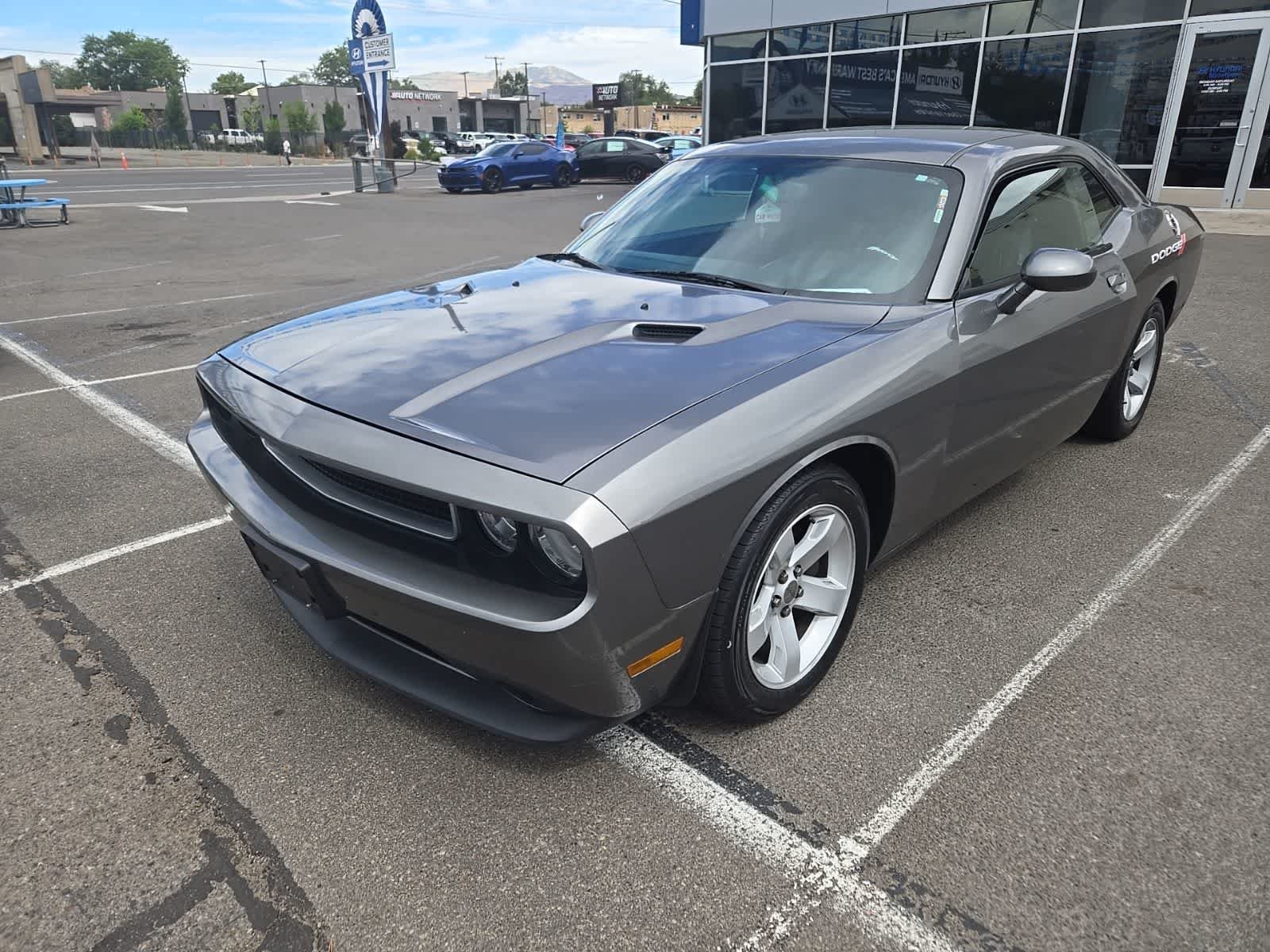 Used 2012 Tungsten Metallic Dodge SXT image 1