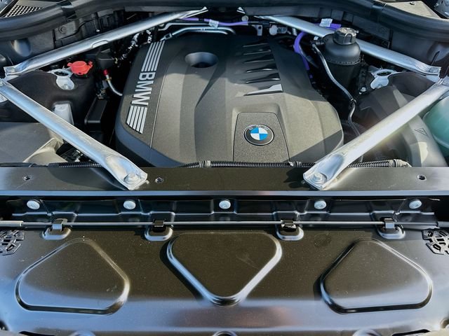 New 2027 White BMW xDrive40i image 25