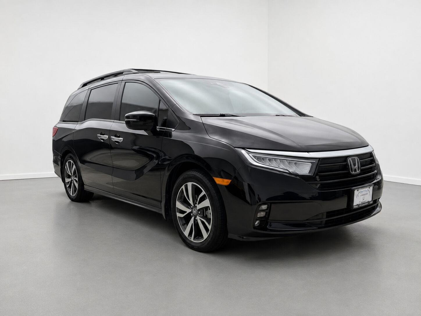 Used 2023 Crystal Black Pearl Honda Touring image 7