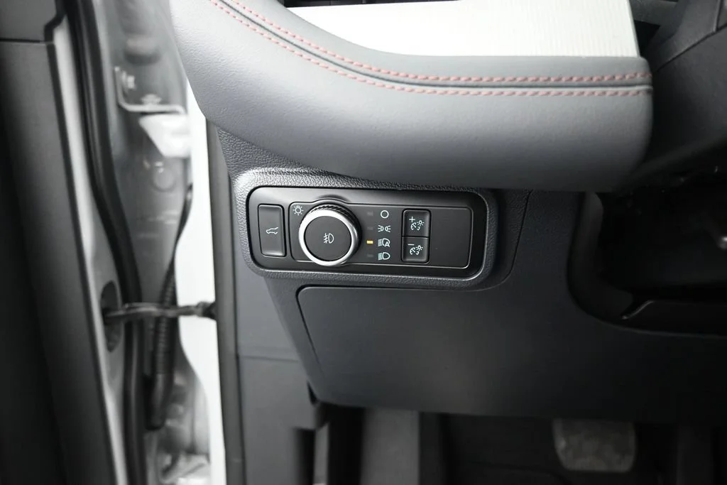 New 2027 Avalanche Gray Ford Active image 12