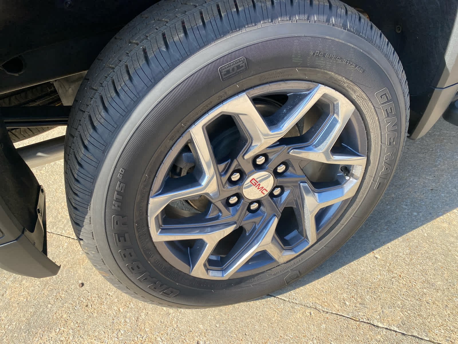 2026 GMC Sierra 1500 SLT - Photo 26