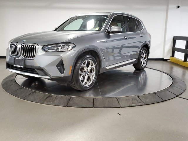 Used 2024 Gray BMW xDrive30i image 5
