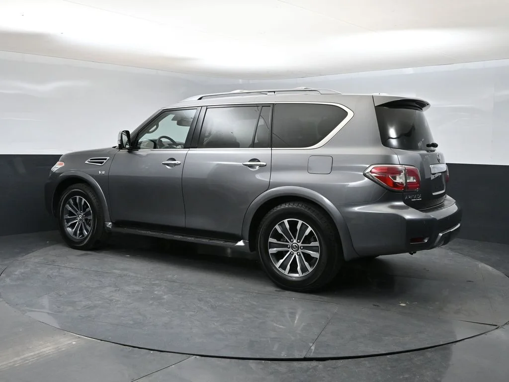 Used 2019 Gray Nissan SL image 4