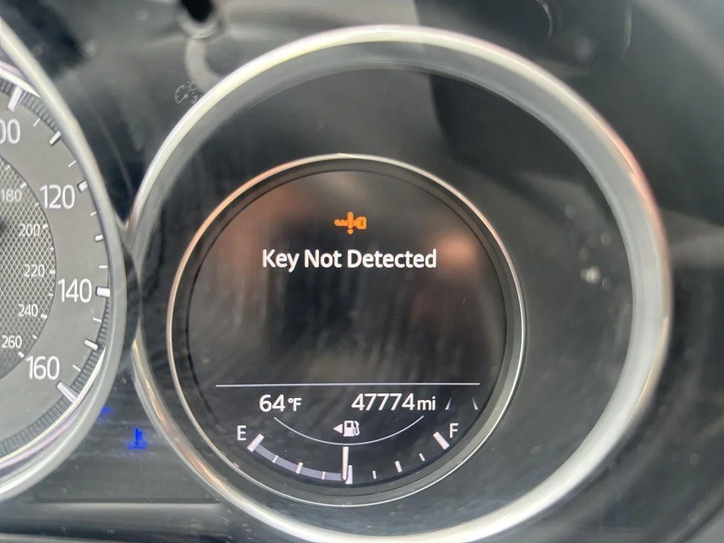 Used 2018 Eternal Blue Mica Mazda Touring image 12