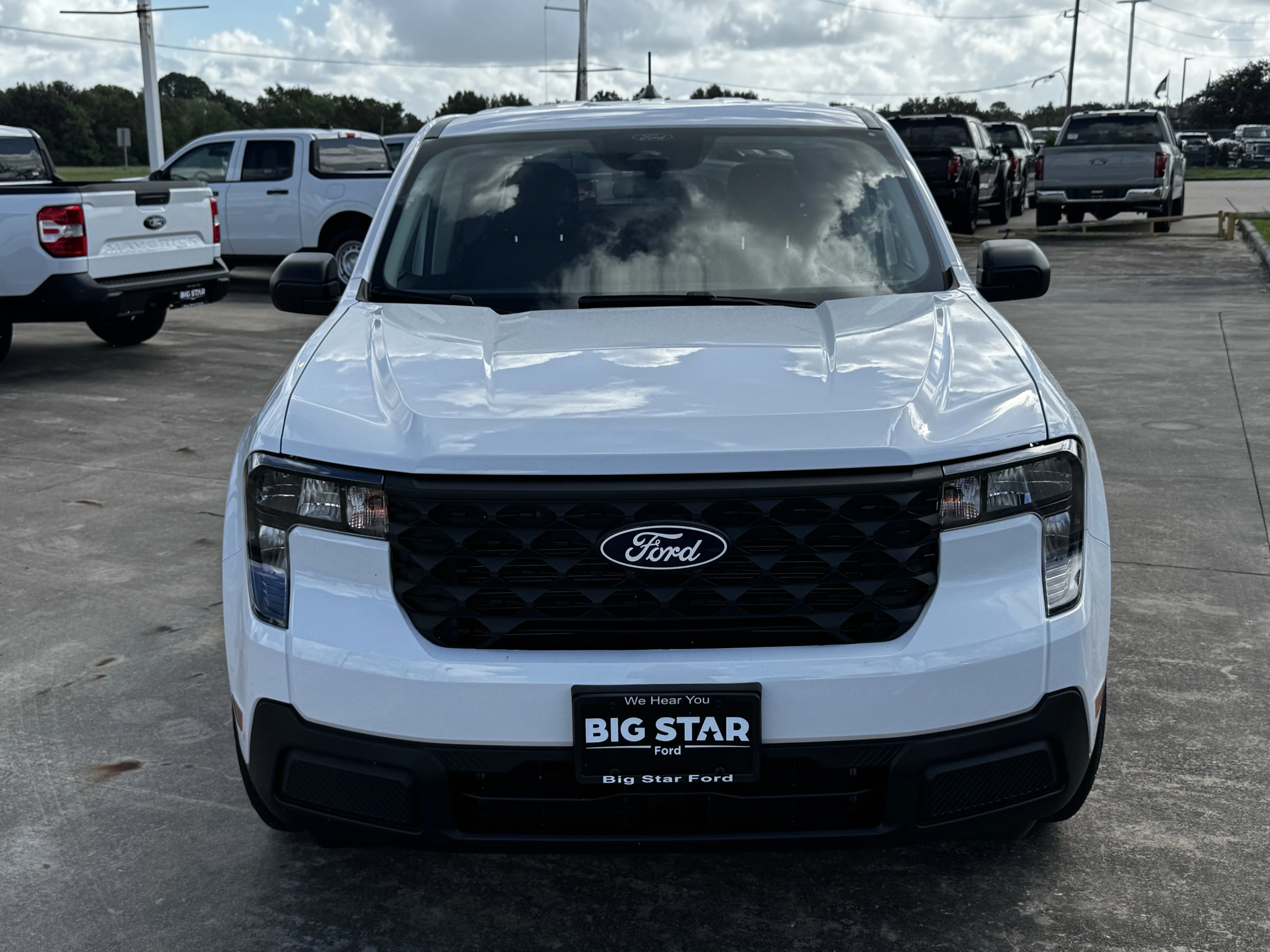 New 2026 Oxford White Ford XL image 3