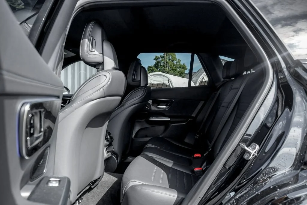 New 2027 Black Mercedes-Benz GLC 300 image 48