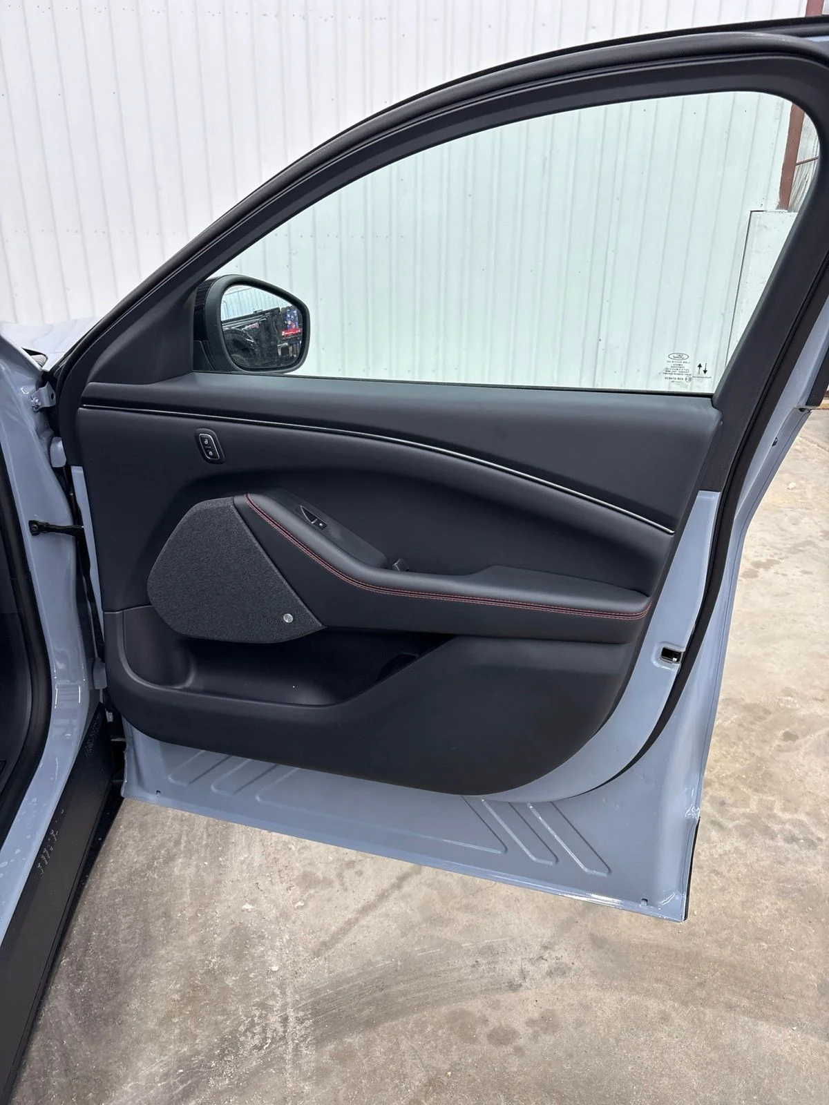 New 2026 Glacier Gray Metallic Tri-coat Ford Premium image 20