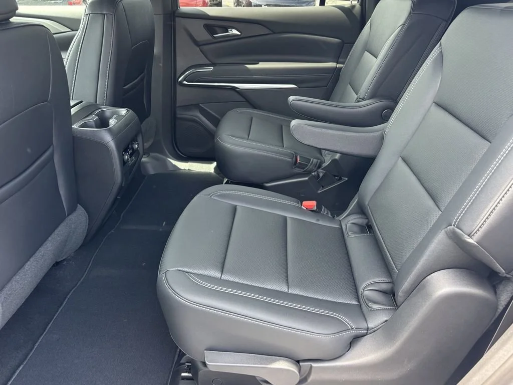 2026 Chevrolet Traverse LT - Photo 14