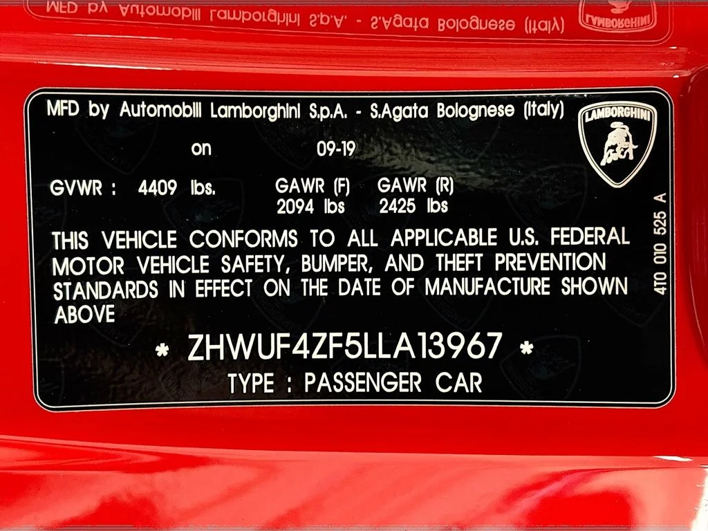 Used 2020 Red Lamborghini Base image 33
