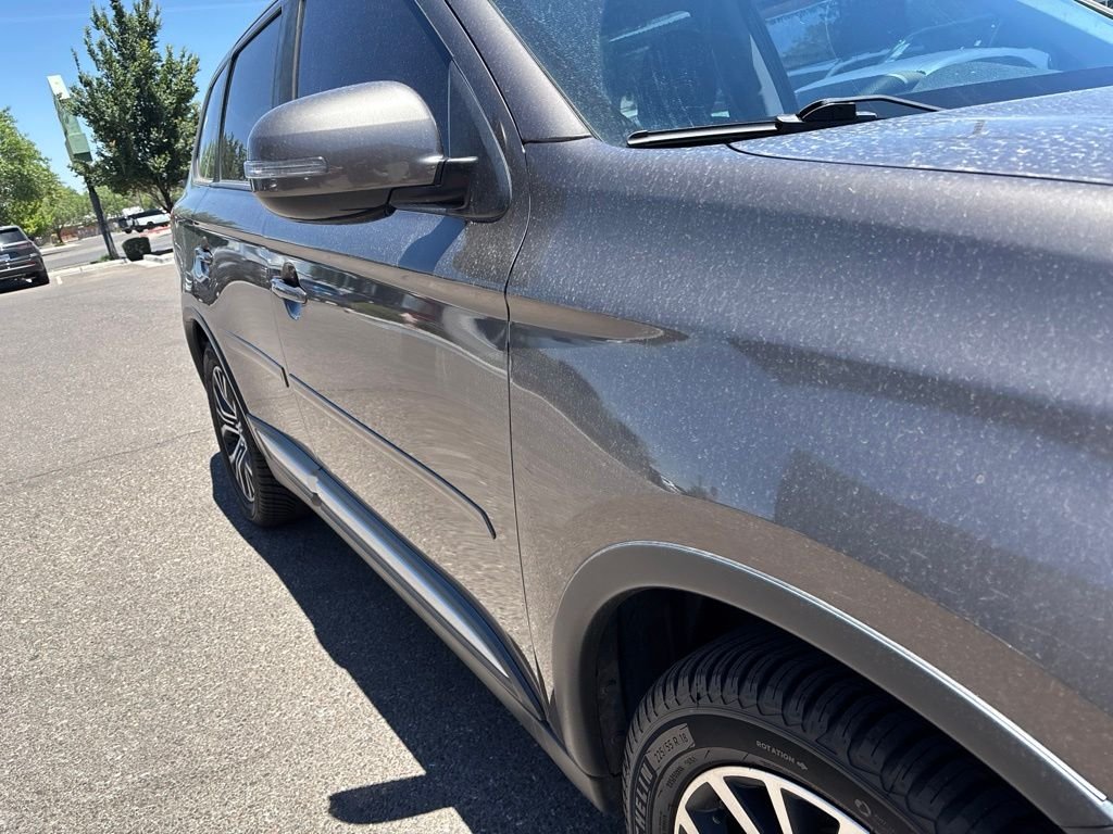 Used 2017 Brown Mitsubishi SE image 10