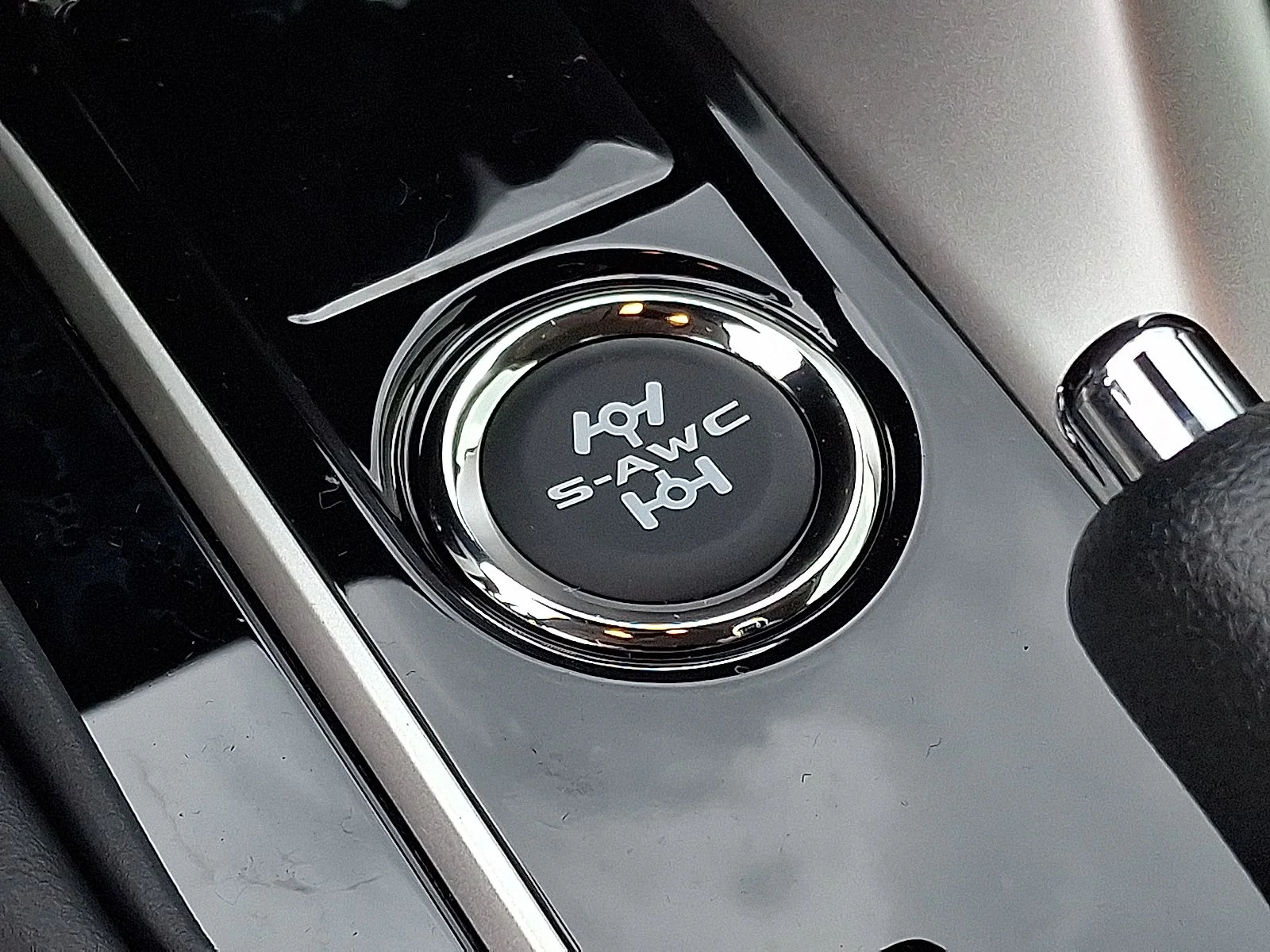 New 2026 Black Mitsubishi ES image 18