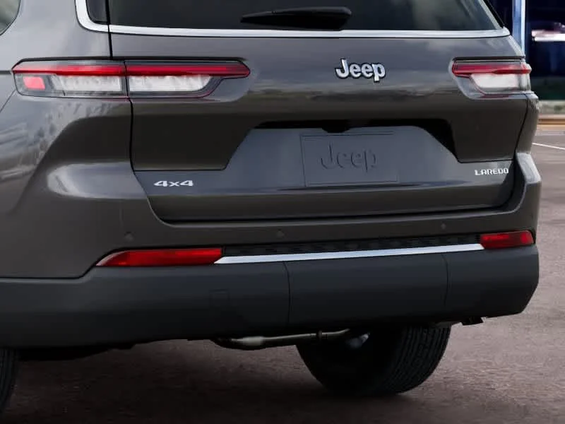 New 2026 Baltic Gray Metallic Clearcoat Jeep Laredo X image 13