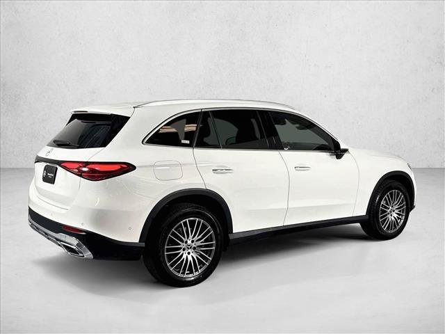 New 2027 Polar White Mercedes-Benz GLC 300 image 35