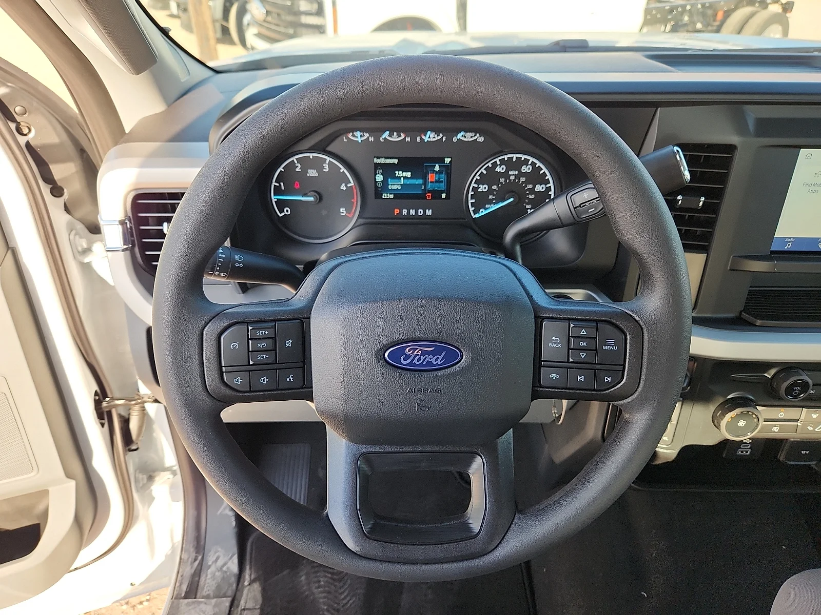 New 2027 Oxford White Ford XL image 21