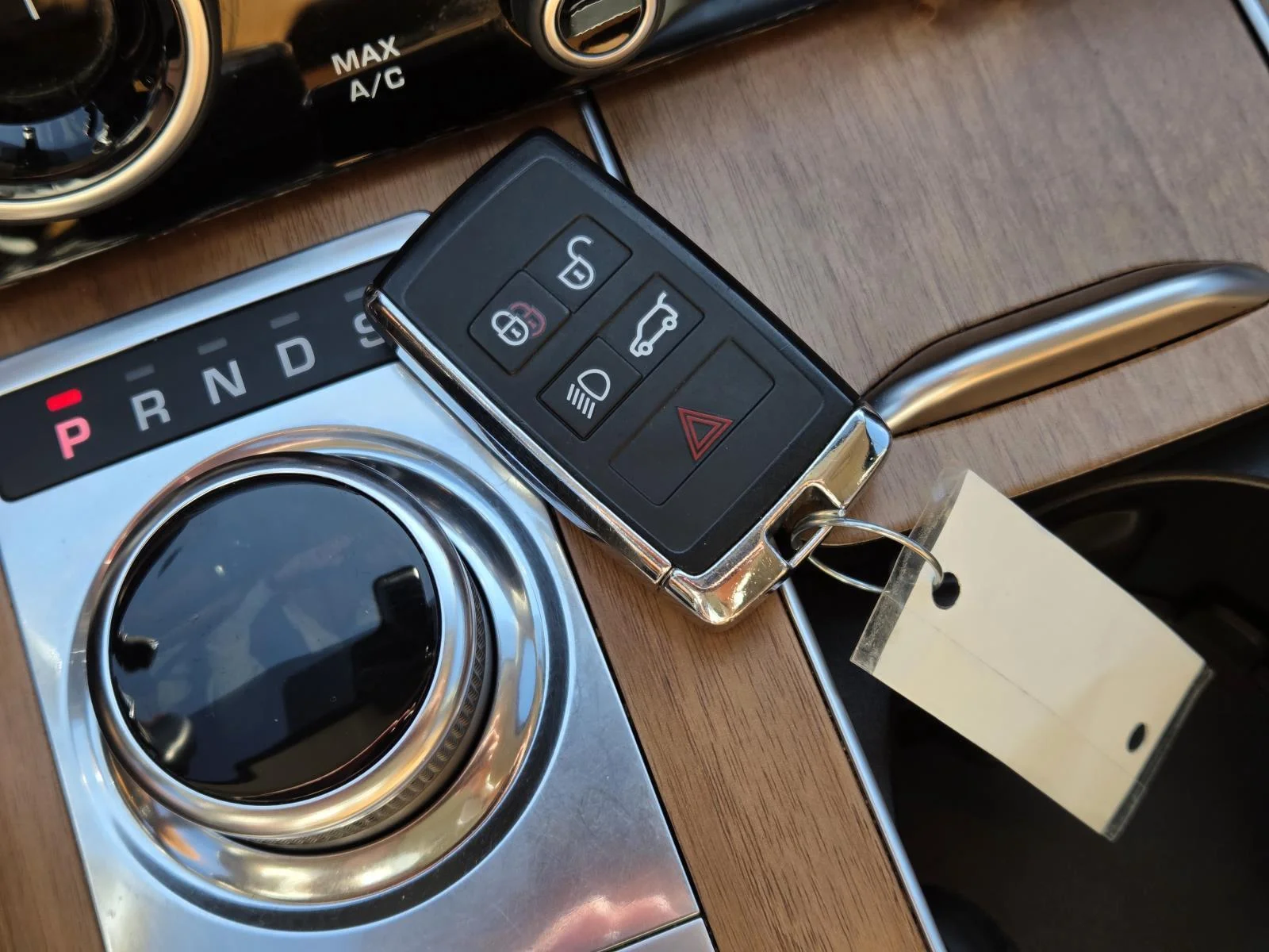 Used 2019 Silicon Silver Premium Metallic Land Rover Autobiography image 44