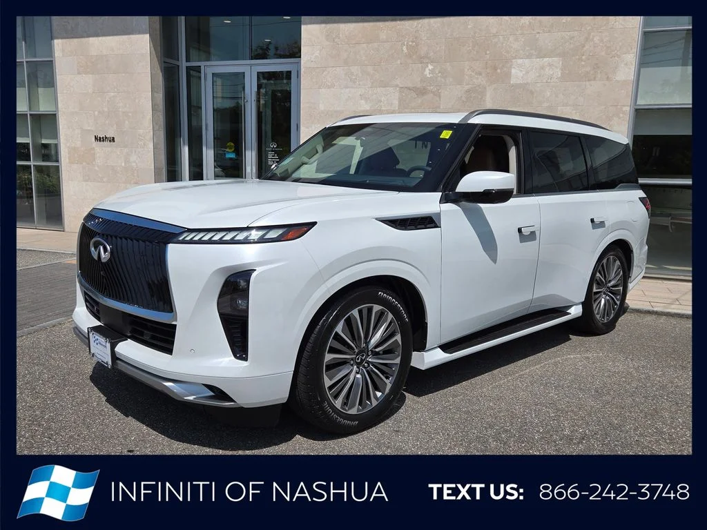 New 2027 RADIANT WHITE INFINITI Luxe 4WD image 2