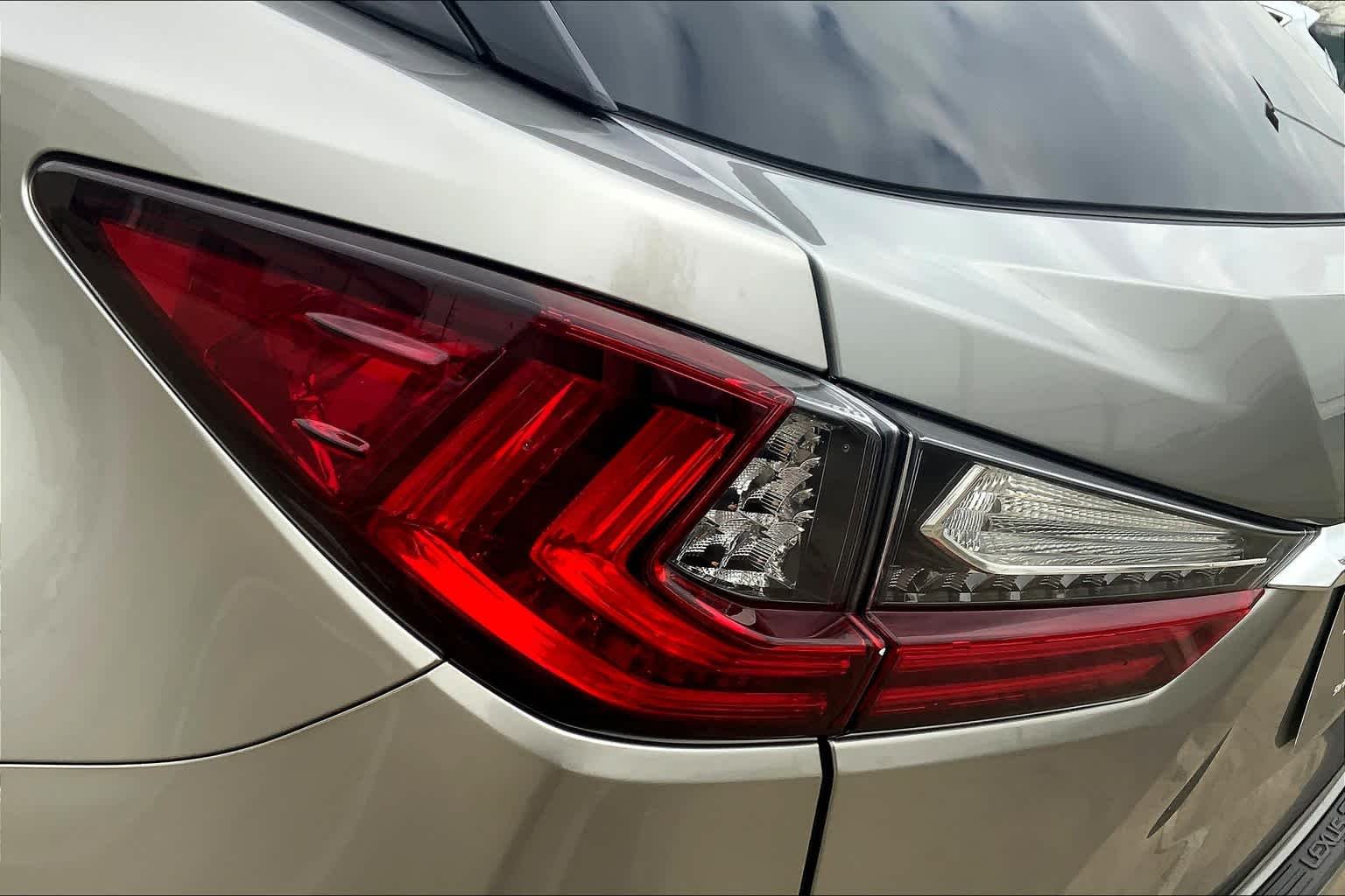 Used 2019 Atomic Silver Lexus F SPORT image 29
