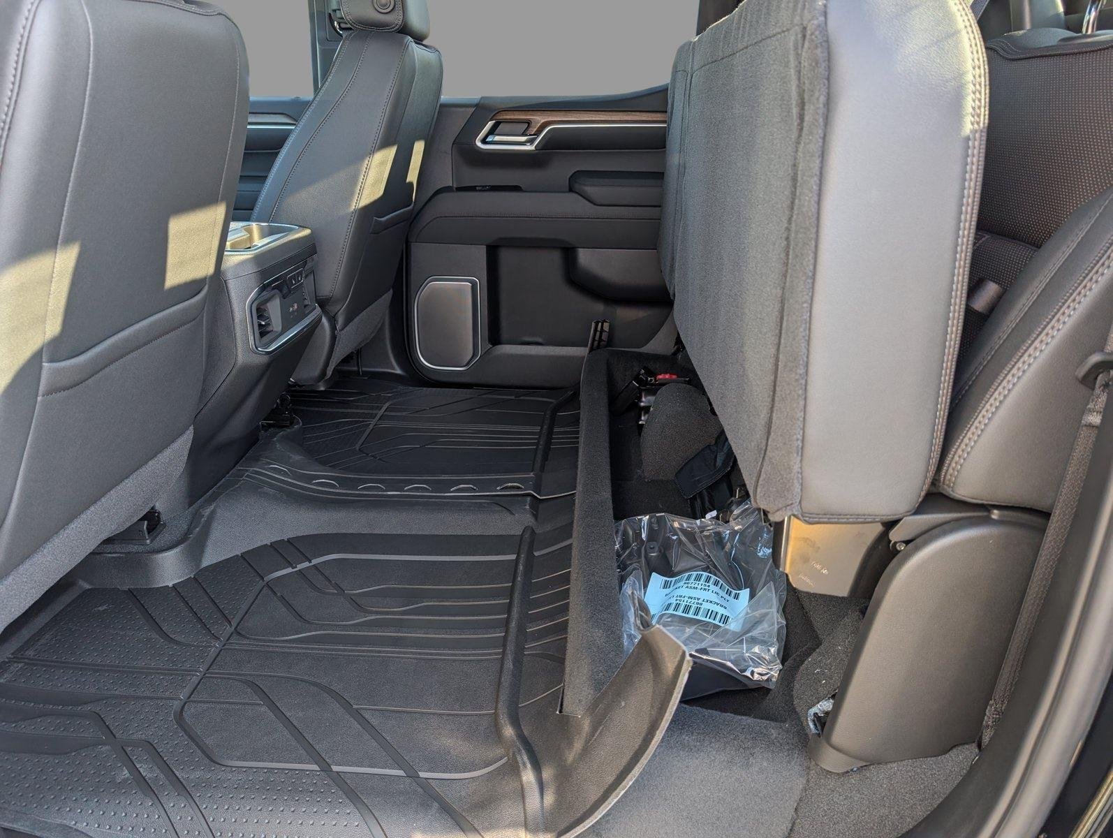 New 2026 Black Chevrolet High Country image 32