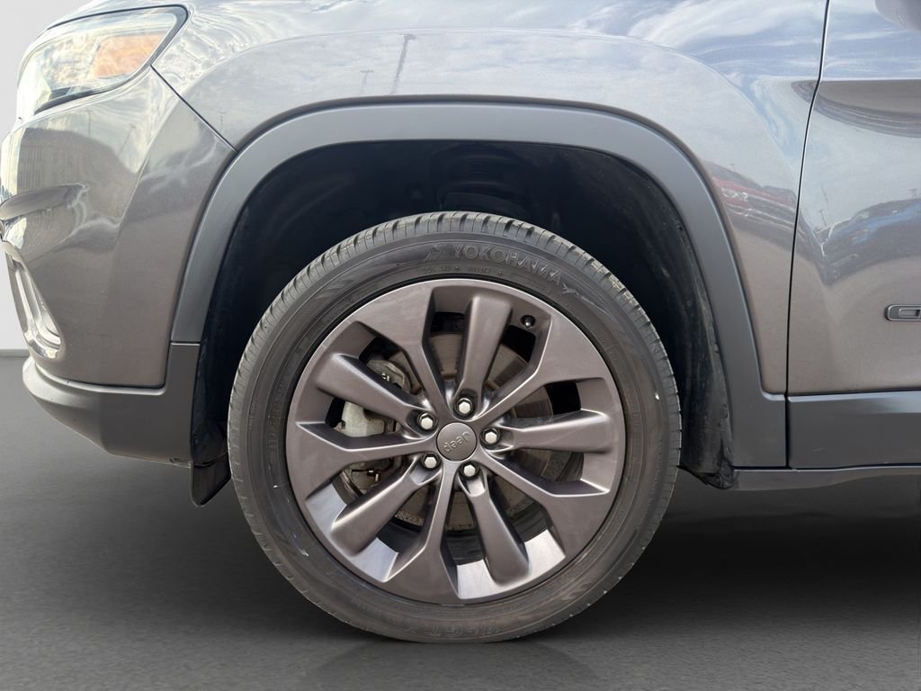 Used 2021 Gray Jeep Latitude Lux image 20