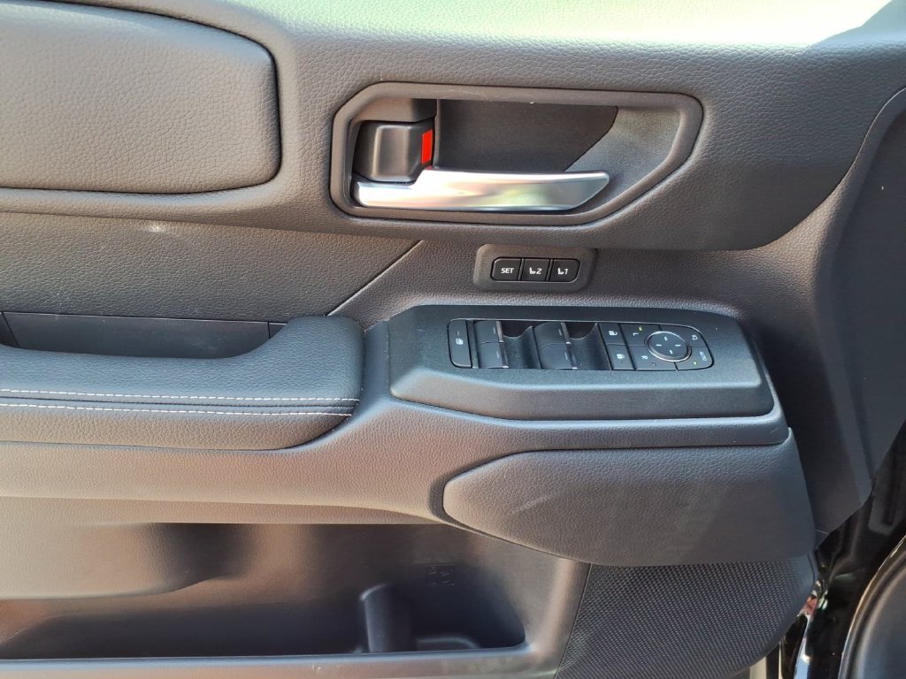 Used 2025 Black Toyota Base image 14