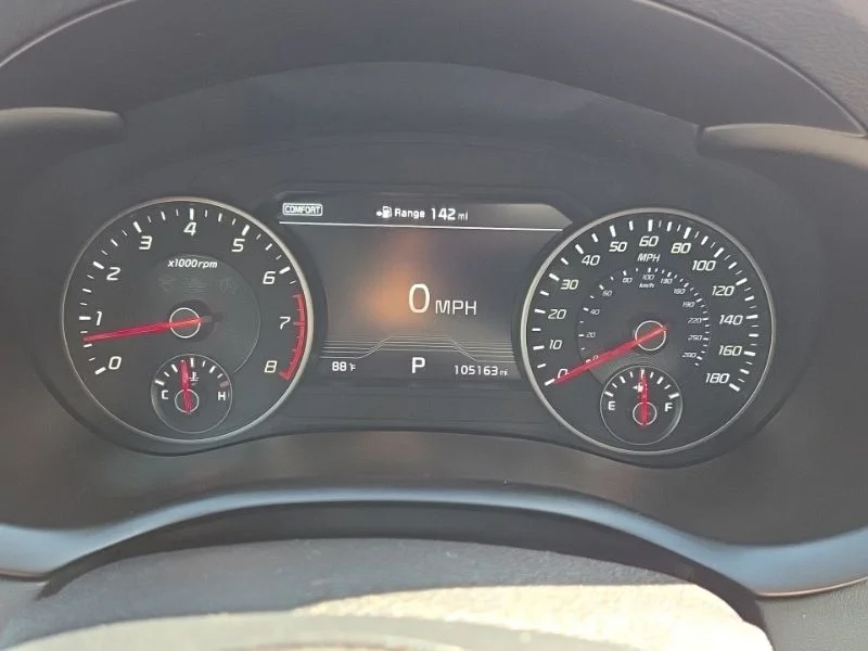 Used 2018 Red Kia GT2 image 12