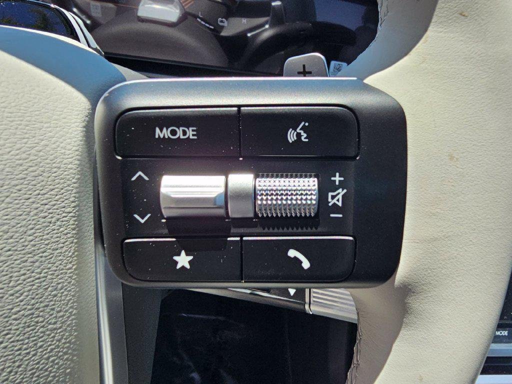 New 2026 Silver Hyundai SEL image 28