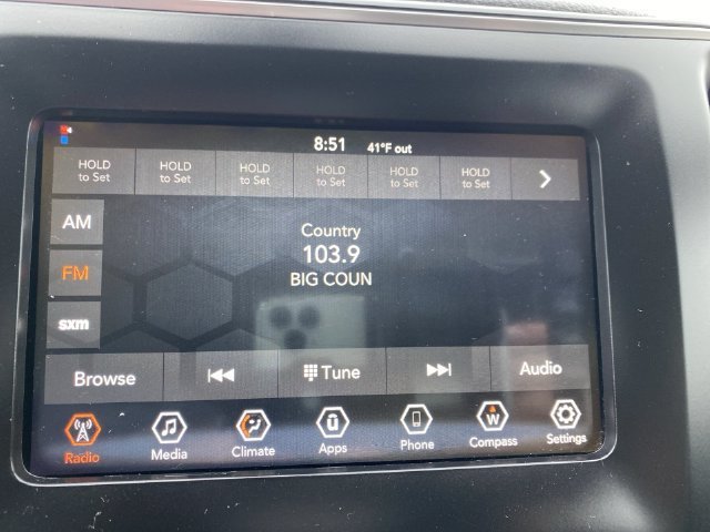 Used 2019 White Jeep Latitude Plus 4x4 image 16