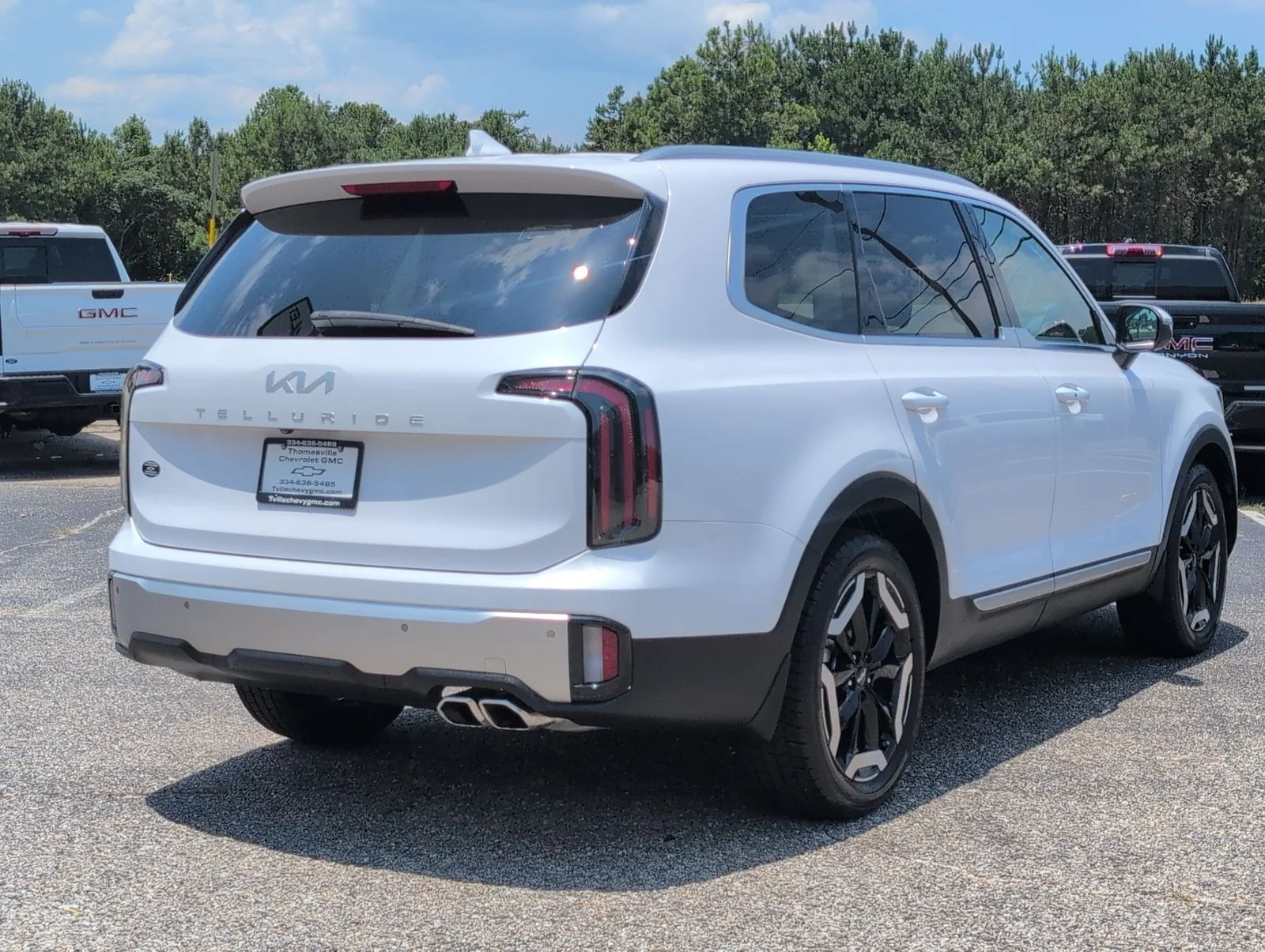 Used 2024 White Kia EX image 7