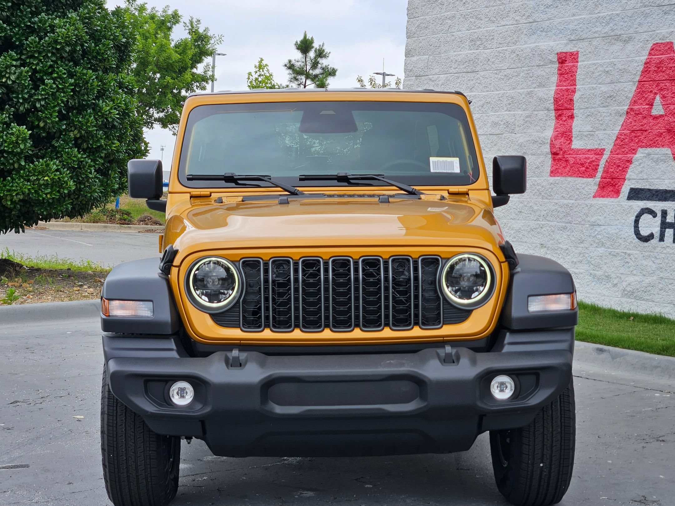 New 2026 Goldilocks Exterior Paint Jeep Sport S image 2
