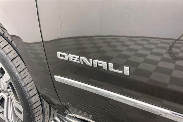 Used 2019 Gray GMC Denali image 20