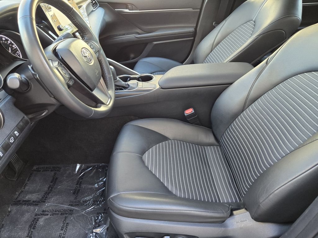 2024 Toyota Camry SE - Photo 8