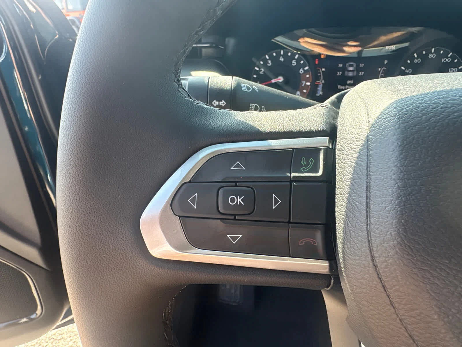 New 2026 Fathom Blue Pearl Coat Jeep Latitude Altitude image 22