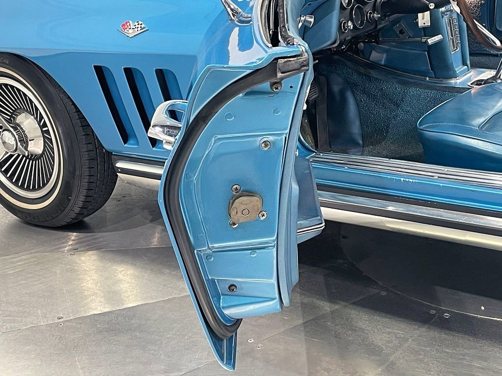 Used 1965 Blue CHEV NA image 52