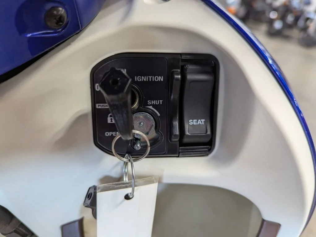 Used 2023 BLUE Honda  image 16
