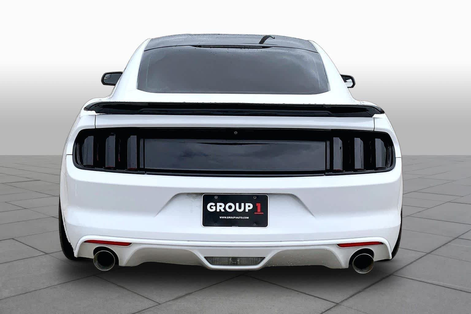 Used 2015 Oxford White Ford EcoBoost image 5