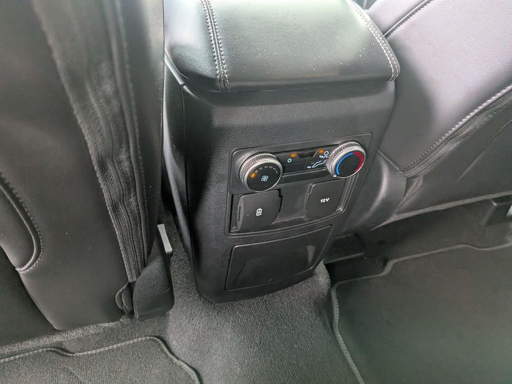 Used 2023 Black Metallic Ford XLT image 39