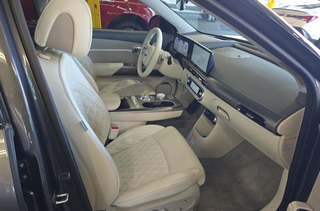 Used 2023 Gray Genesis Performance image 8