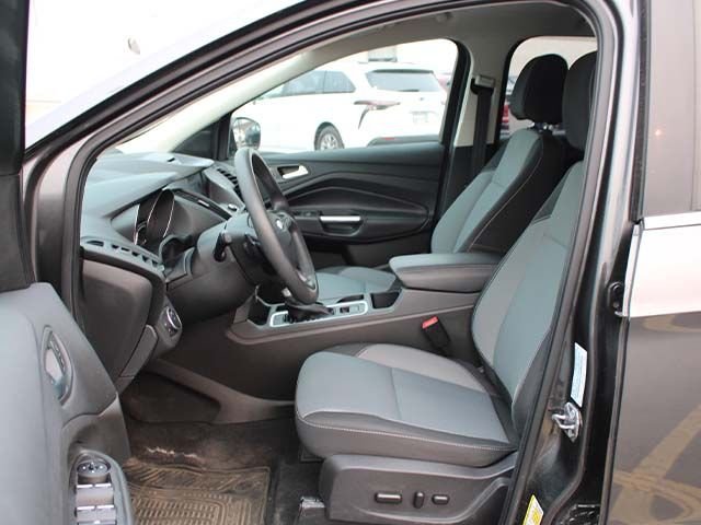 Used 2017 Magnetic Ford SE image 12