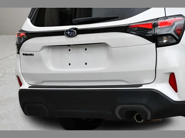 New 2026 CRYSTAL WHITE PEARL Subaru Limited image 29
