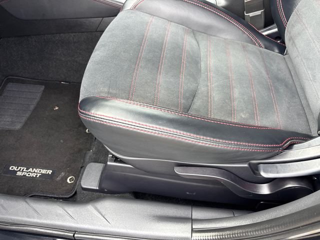 Used 2024 Black Mitsubishi 2.0 SE image 7