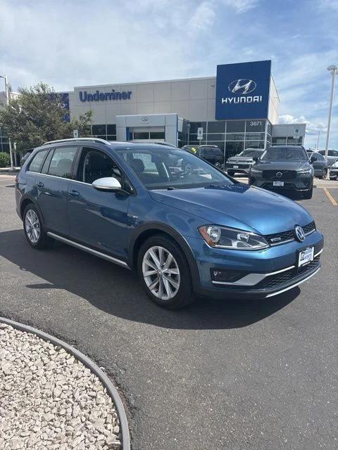 2017 Volkswagen Golf Alltrack TSI SE 4Motion DSG's photo
