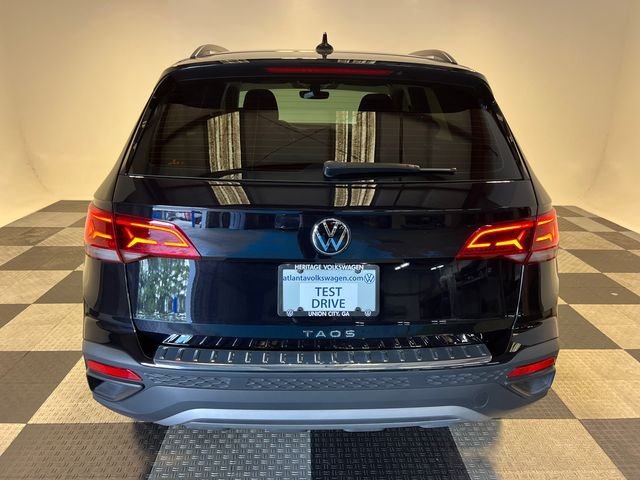 Certified Used 2024 Black Volkswagen 1.5T S image 4