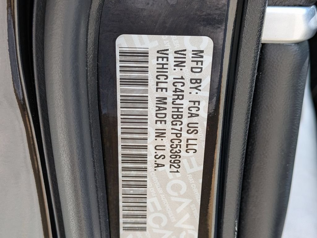 Used 2023 Black Jeep Limited image 30
