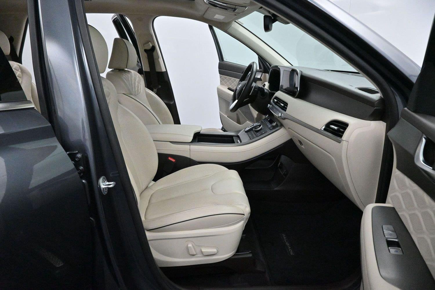 Used 2020 Steel Graphite Hyundai Limited image 37