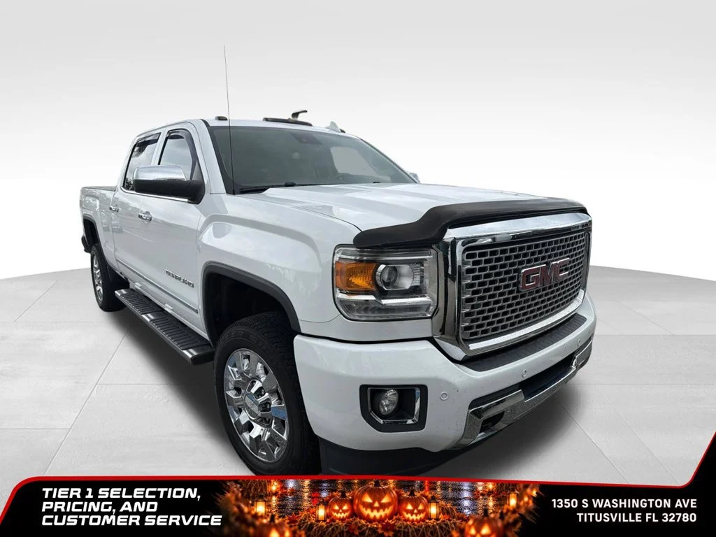 Used 2015 SUMMIT WHITE GMC Denali image 2
