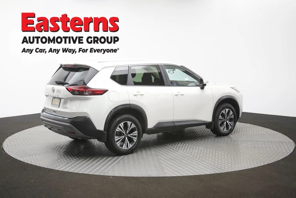 Used 2023 White Nissan SV image 41