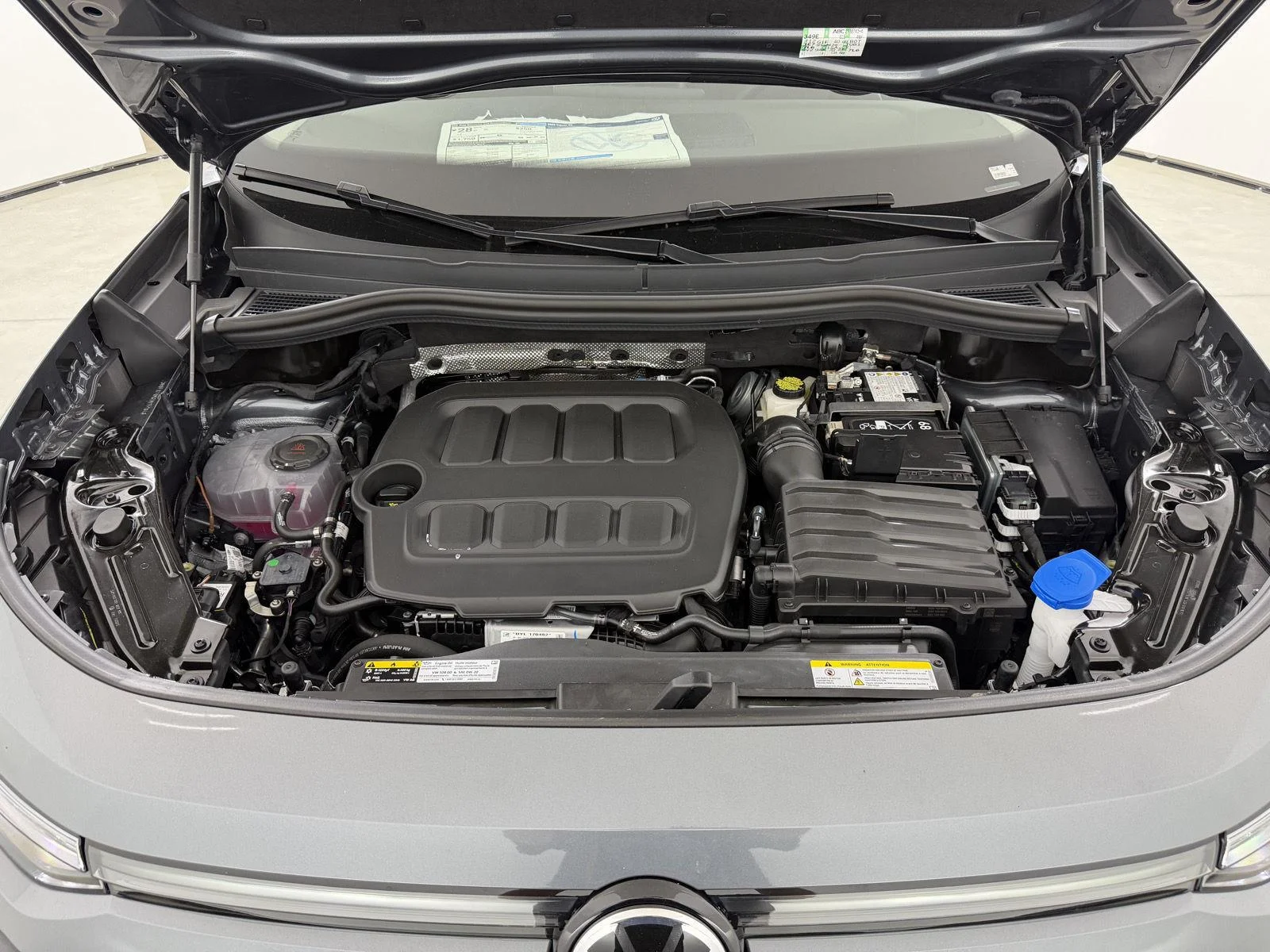 New 2026 Platinum Gray Metallic Volkswagen SE image 12