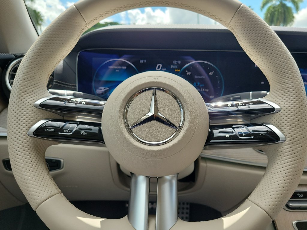 Certified Used 2023 MANUFAKTUR Moonlight White Mercedes-Benz E 450 image 23
