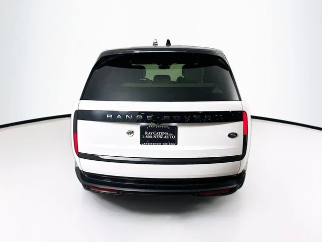 Certified Used 2023  Land Rover SE image 32