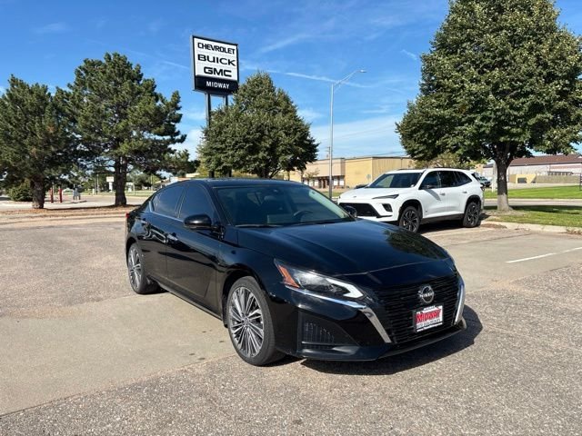 Certified Used 2024 Black Nissan 2.5 SL image 3